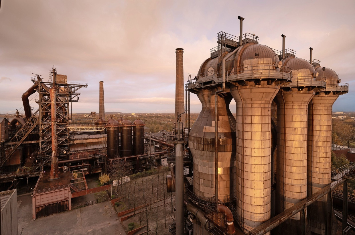 Transformation auf einen Blick: Vom Hochofen 5 aus lässt sich das stillgelegte Hüttenwerk im Landschaftspark gut überblicken.