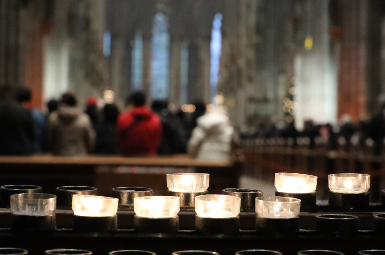 Der Religion fehlt die nährende Wurzel. Was wird der Gesellschaft dadurch fehlen? Wird ihr überhaupt etwas fehlen?