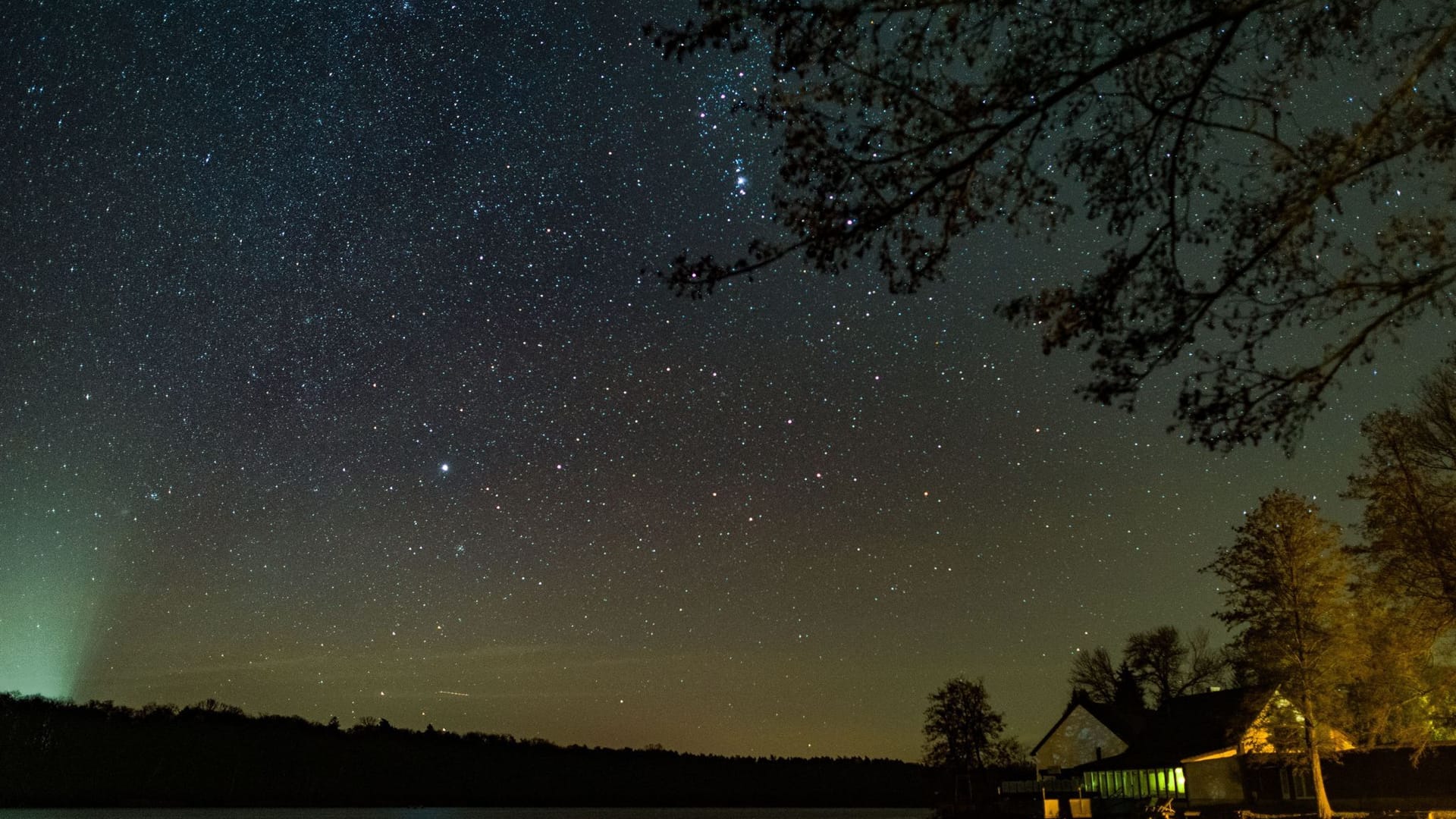 Sternenhimmel bei Nacht