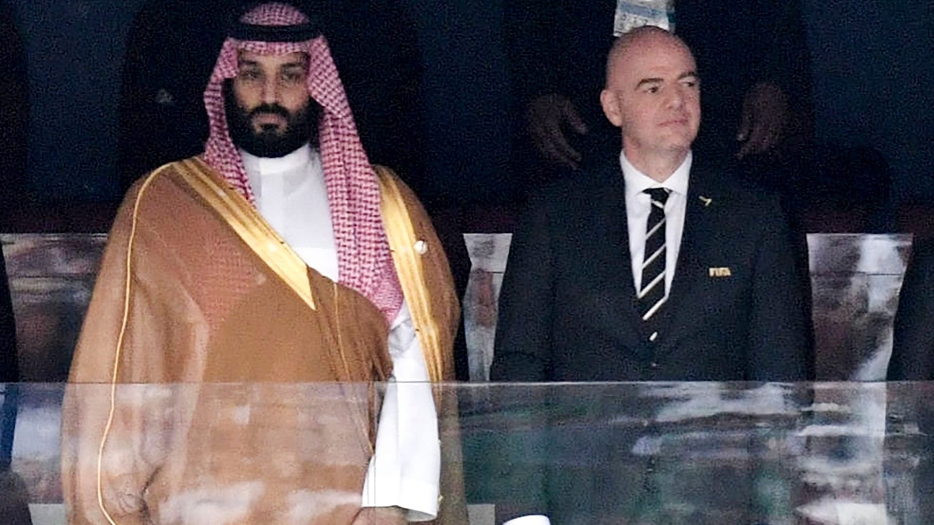 Saudi-Arabiens Kronprinz Mohammed bin Salman (li.) und Fifa-Präsident Gianni Infantino bei der WM 2018 in Russland: Jahrelange Vorbereitung.