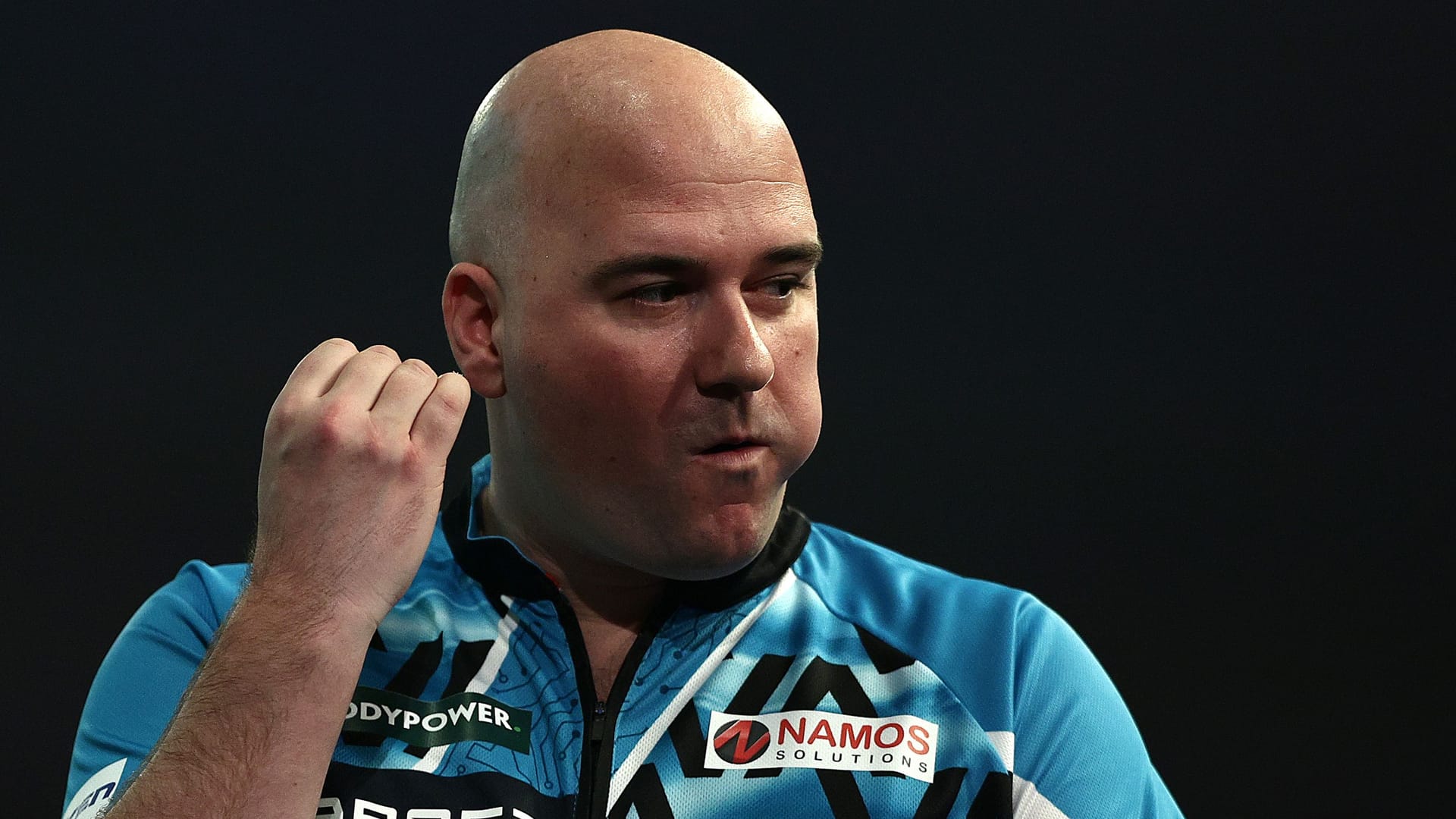 Aufreger bei der Darts-WM: Rob Cross machte eine obszöne Geste in Richtung Kamera.