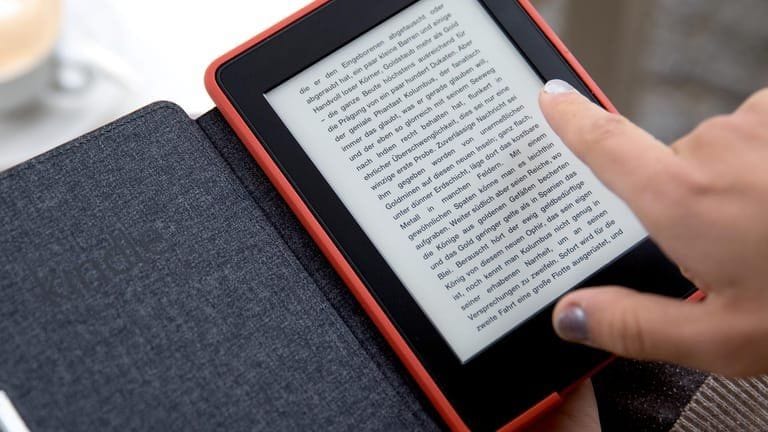 Kindle E-Book-Reader von Amazon: Durch dieses Gerät haben Sie immer eine ganze Bibliothek bei sich.