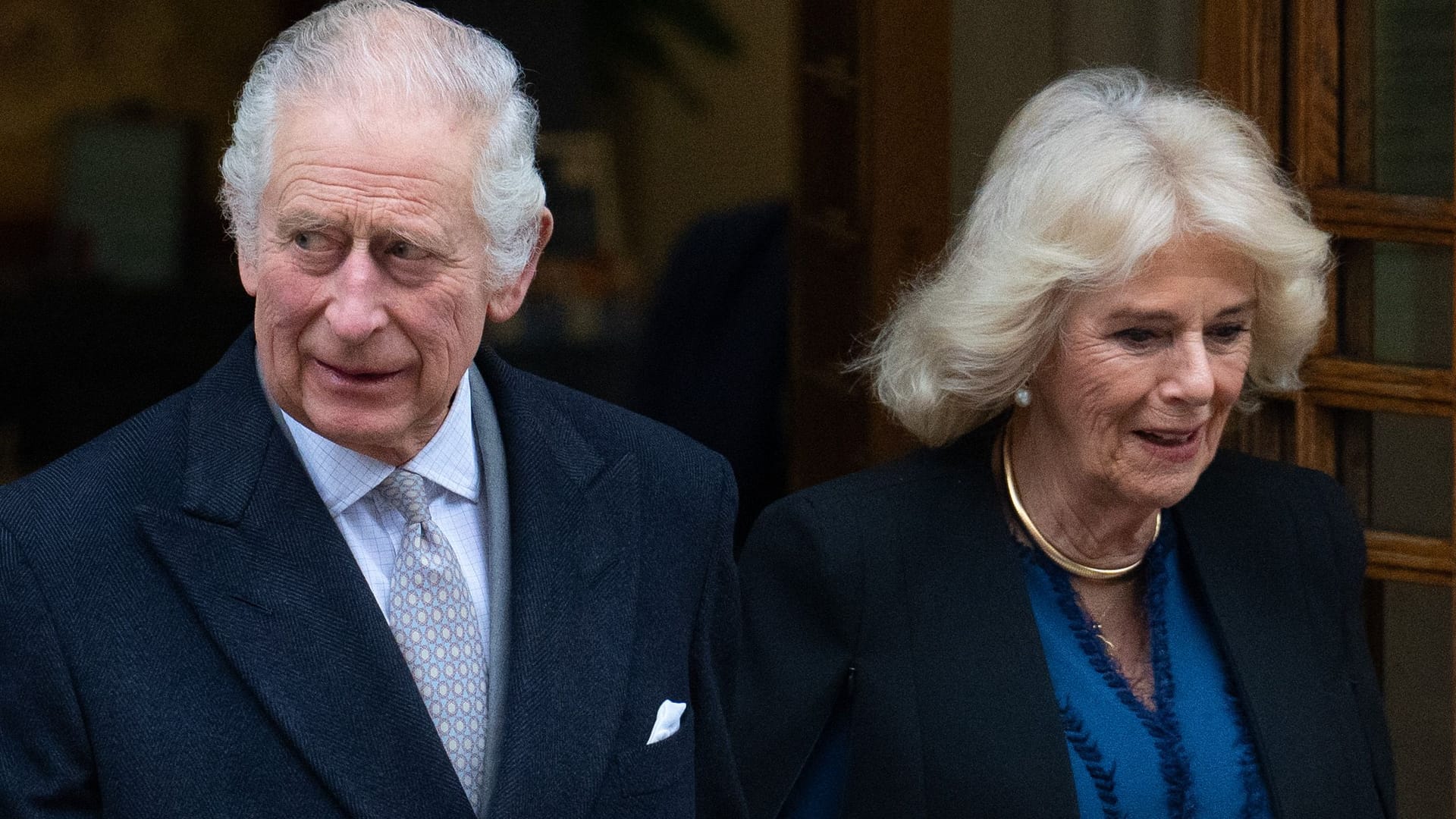 König Charles III. und Königin Camilla: Das Paar nahm am Weihnachtsspaziergang teil.