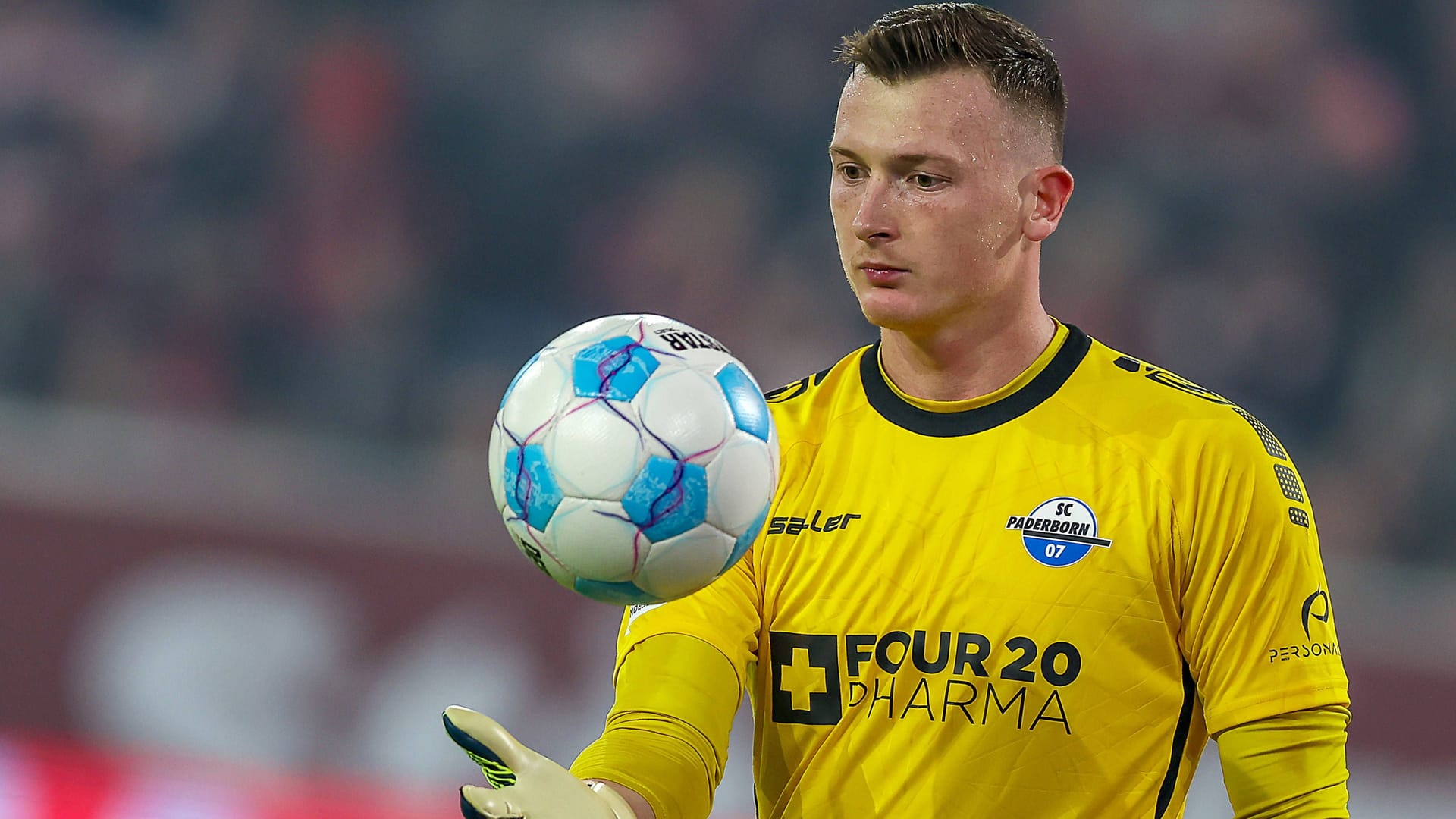 Markus Schubert patzte gegen den KSC – sehr zum Ärger seines Trainers.