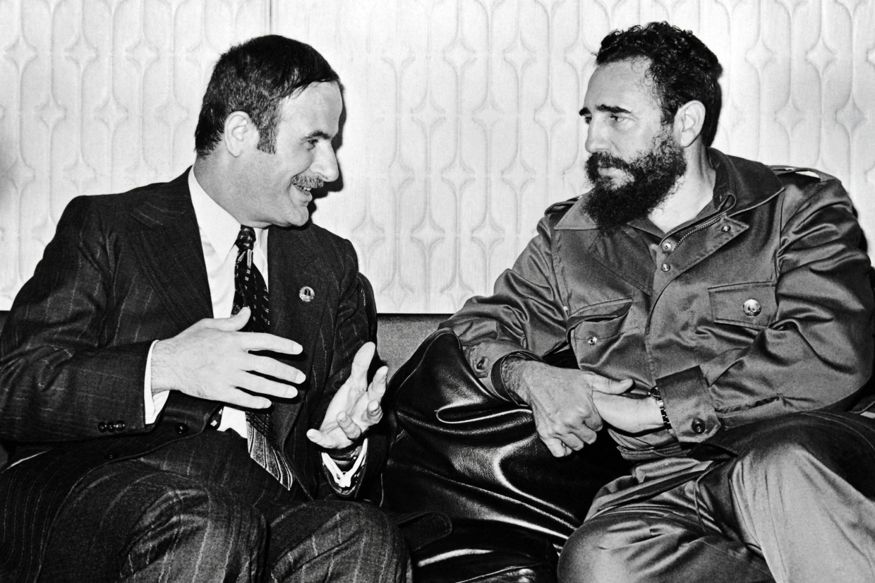 Hafiz al-Assad 1973 mit Fidel Castro