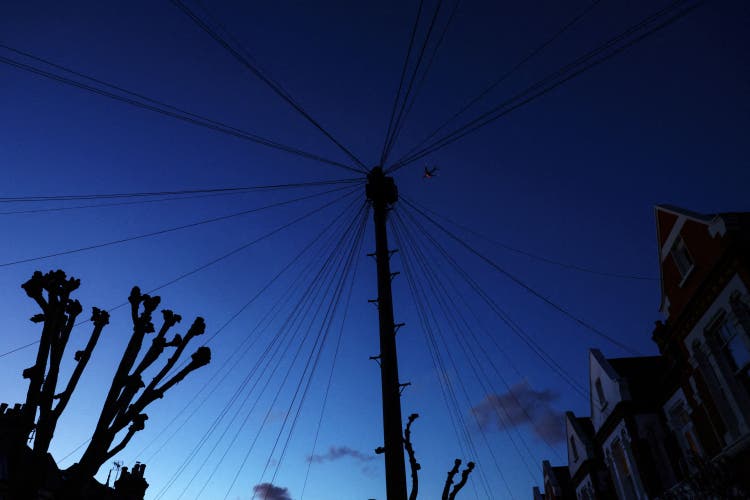 China könnte auch in Grossbritannien mithören: Telefonkabel in London.