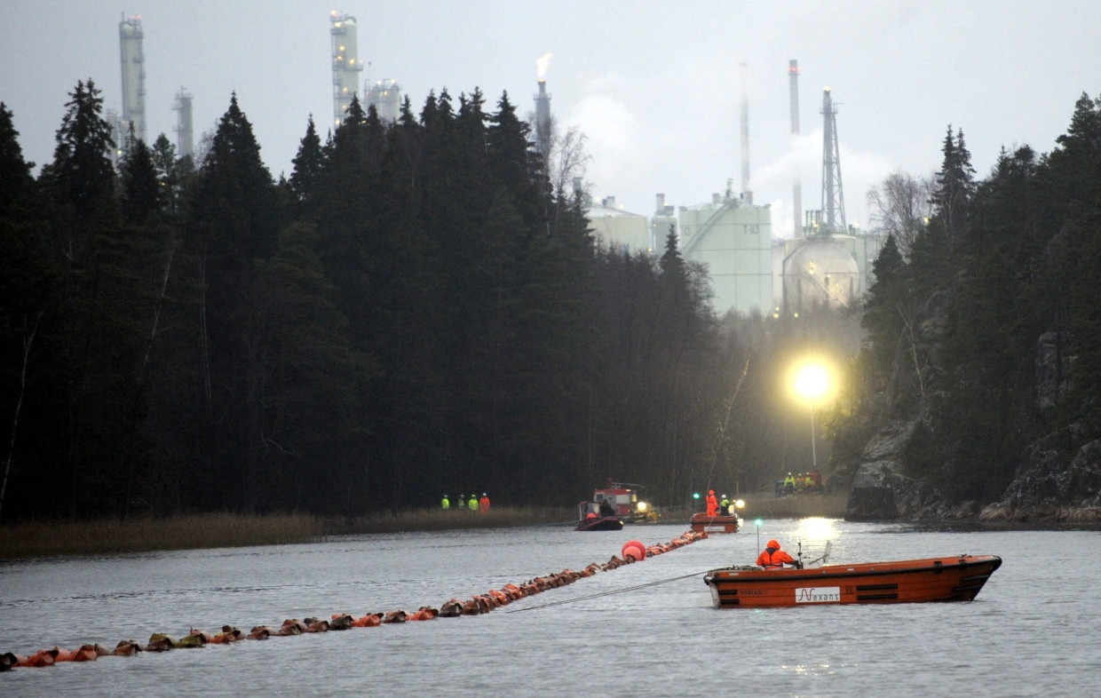 Folgen russischer Sabotage? Das Unterseekabel für die Stromverbindung EstLink2 zwischen Finnland und Estland wird an Land gezogen.