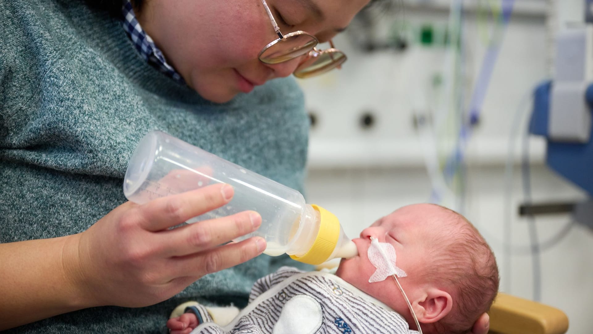 Gespendete Muttermilch in der Kinderklinik