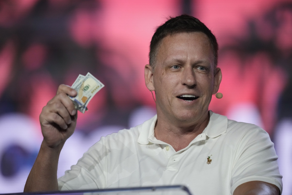 Der deutschstämmige Techmilliardär Peter Thiel, der Trump schon lange unterstützt, hier im April 2022 auf der Bitcoin Conference in Miami