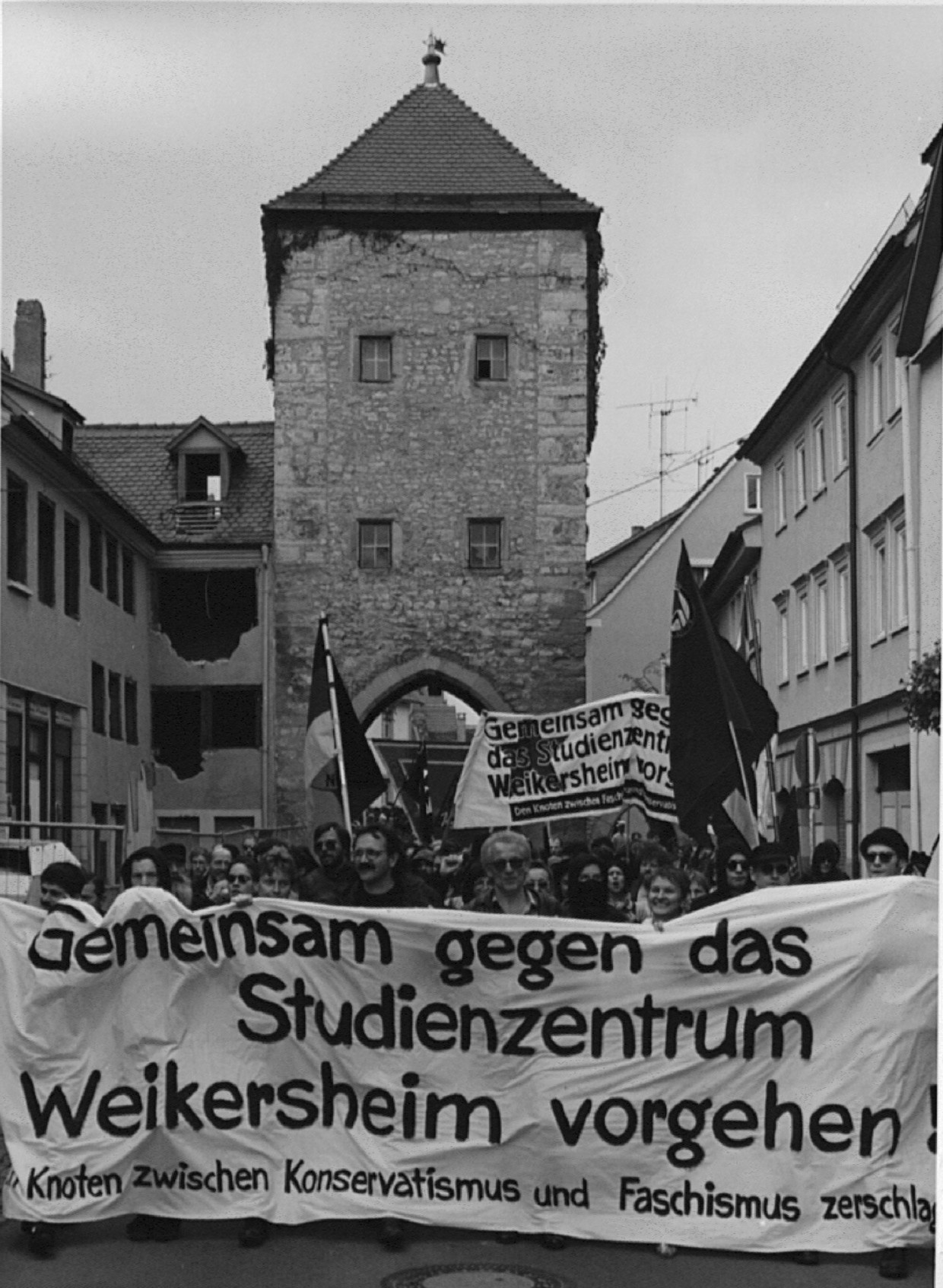 Keine strategische Mobilisierung von rechts ohne Protest gegen Rechts: Demonstration in Weikersheim am 24. September 1995