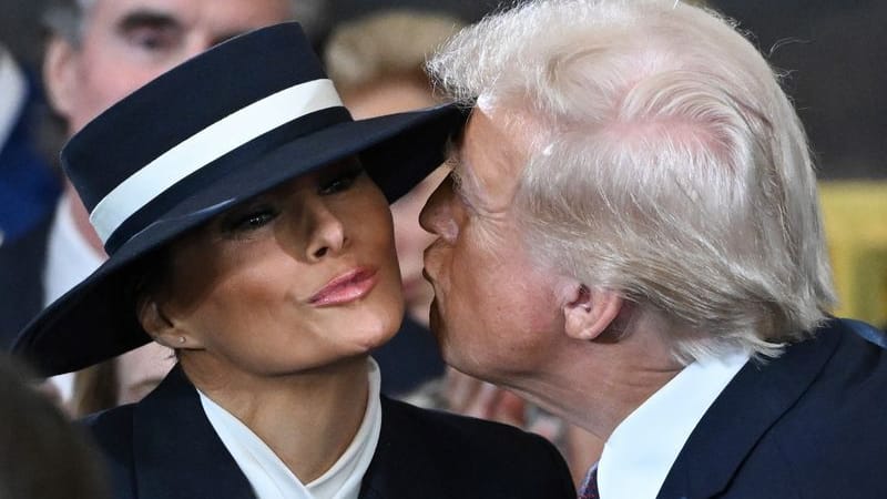 Melania und Donald Trump: Ihr Luftkuss rief zahlreiche Reaktionen hervor.