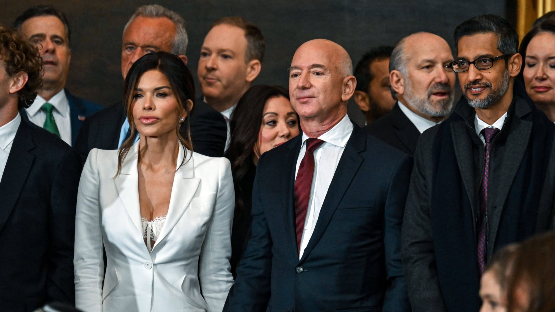 Lauren Sánchez und Jeff Bezos bei Trumps Amtseinführung: Ihr Auftritt wurde anschließend zum Tuschelthema.