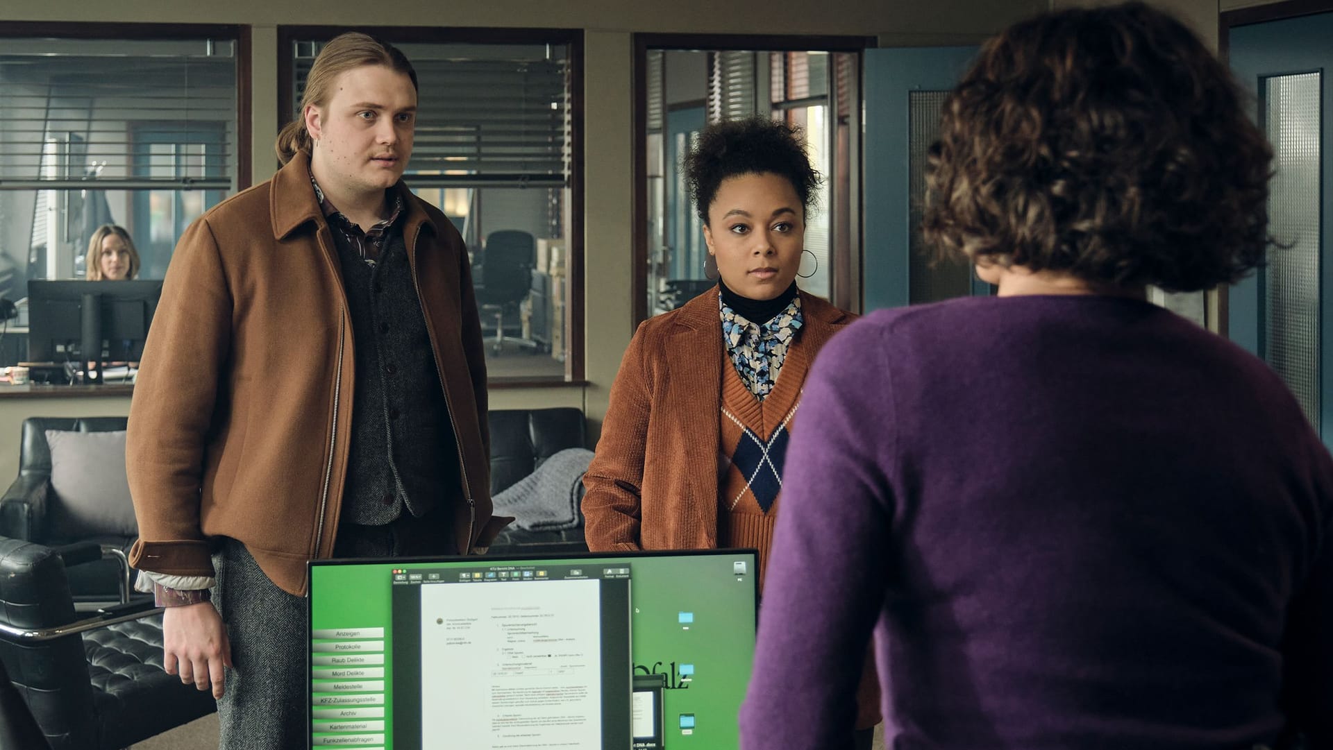 Neues "Tatort"-Team? Nico (Johannes Scheidweiler) und Mara (Davina Chanel Fox) haben selbstständig ermittelt und werden von Lena (Ulrike Folkerts) getadelt.