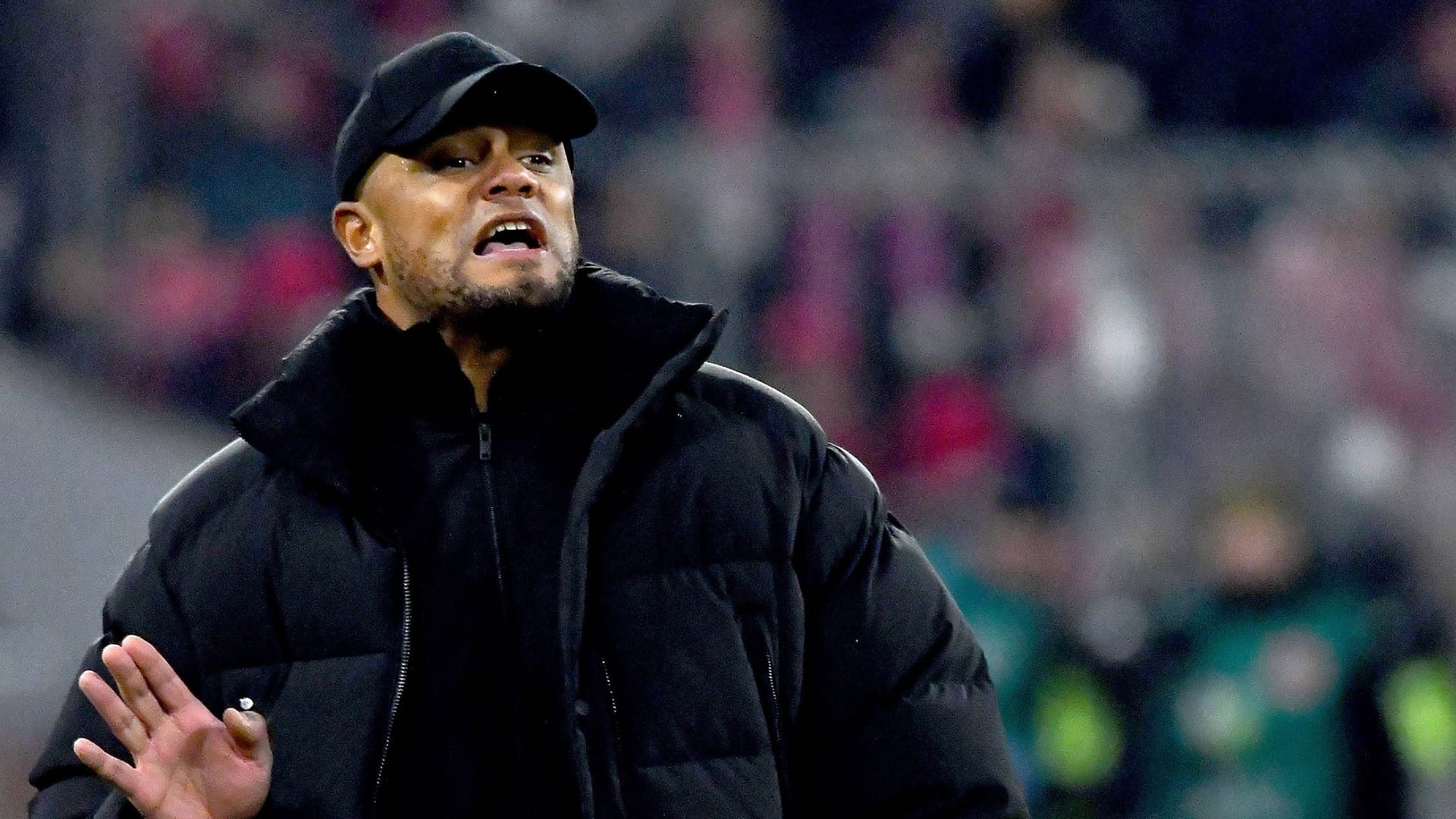 Vincent Kompany: Der Trainer und sein Team stehen auf Platz eins der Bundesliga-Tabelle.