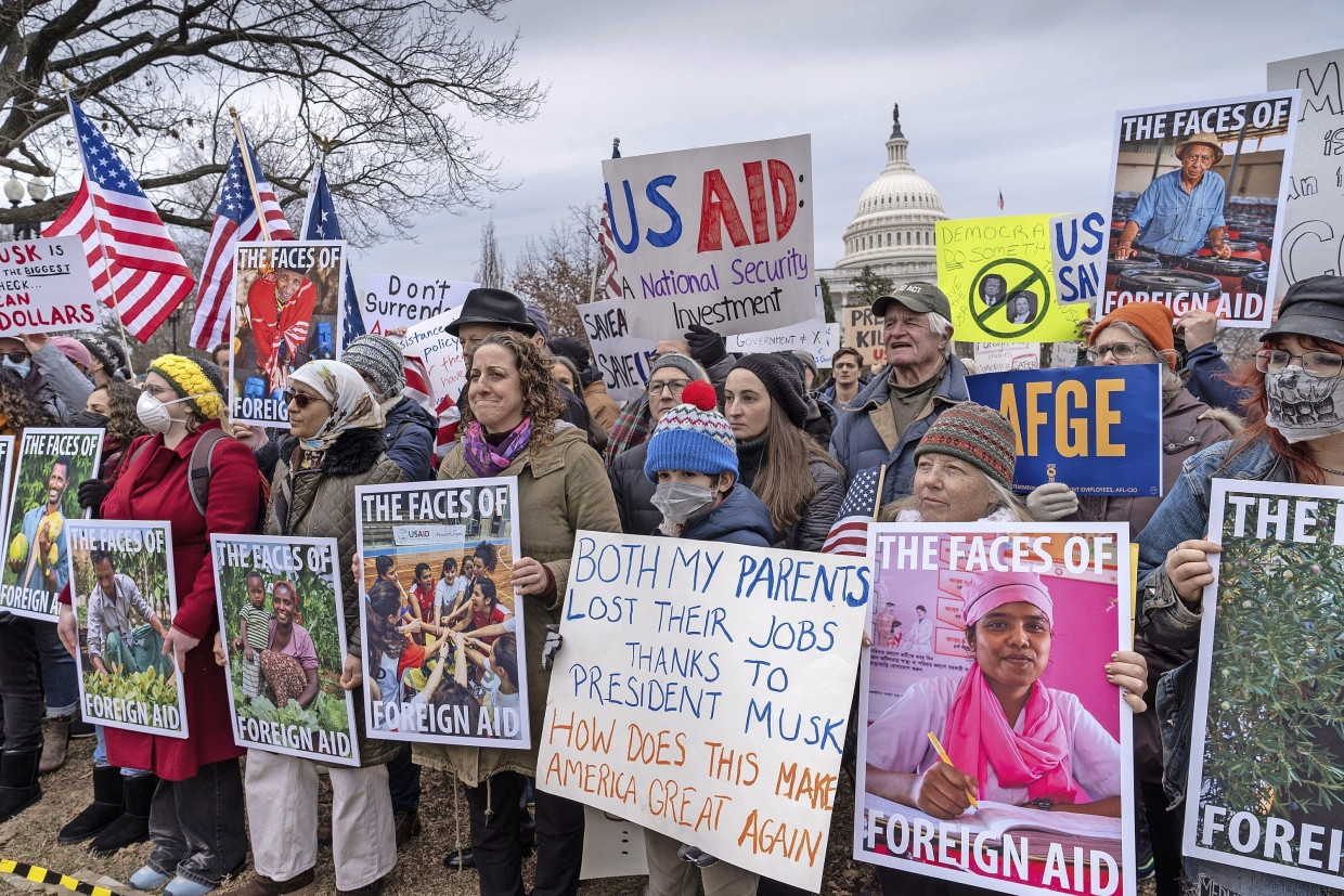 Demonstranten gegen Trump und Musk am Mittwoch in Washington