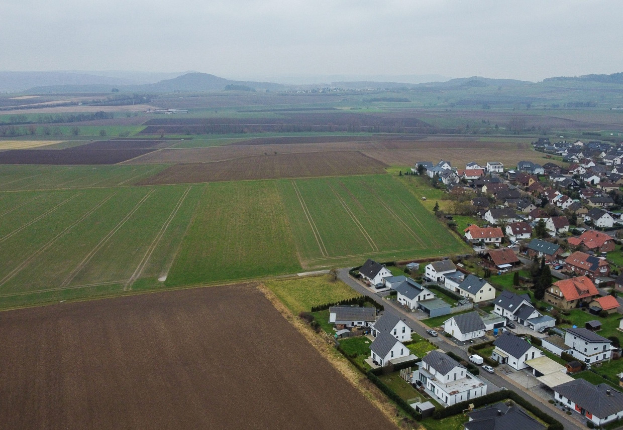 Ländlich: Blick auf den Ortsteil Besse in der Gemeinde Edermünde im Schwalm-Eder-Kreis