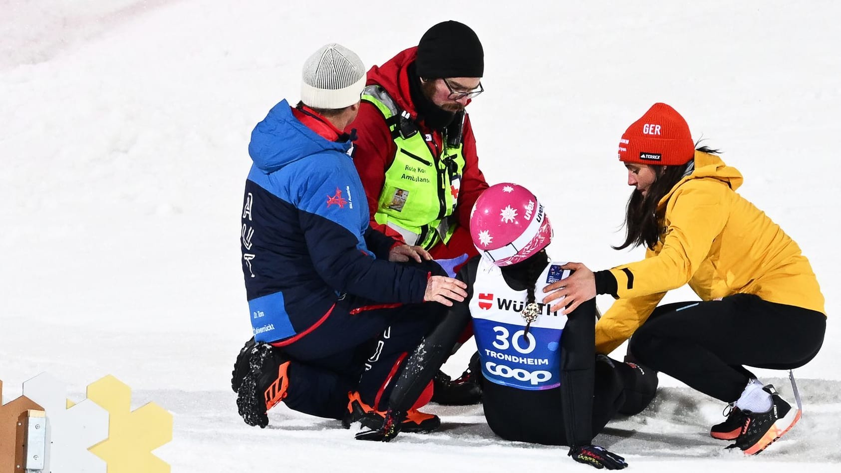 Luisa Görlich: Die deutsche Skispringerin riss sich bereits zweimal das Kreuzband.