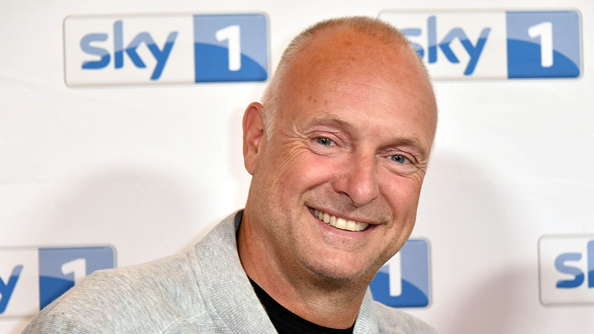 Frank Buschmann: Der Kommentator ist bei Sky eine Institution. Frank Buschmann: Der Kommentator ist bei Sky eine Institution.