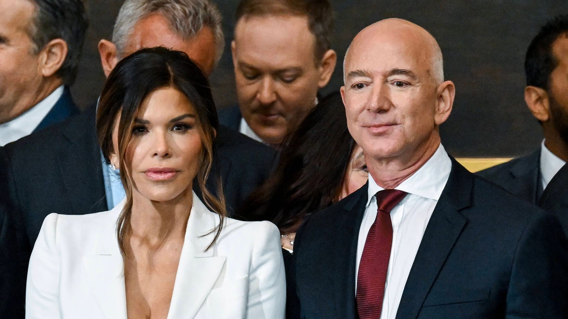 Lauren Sanchez und Jeff Bezos: Sie machten ihre Beziehung 2020 bekannt.