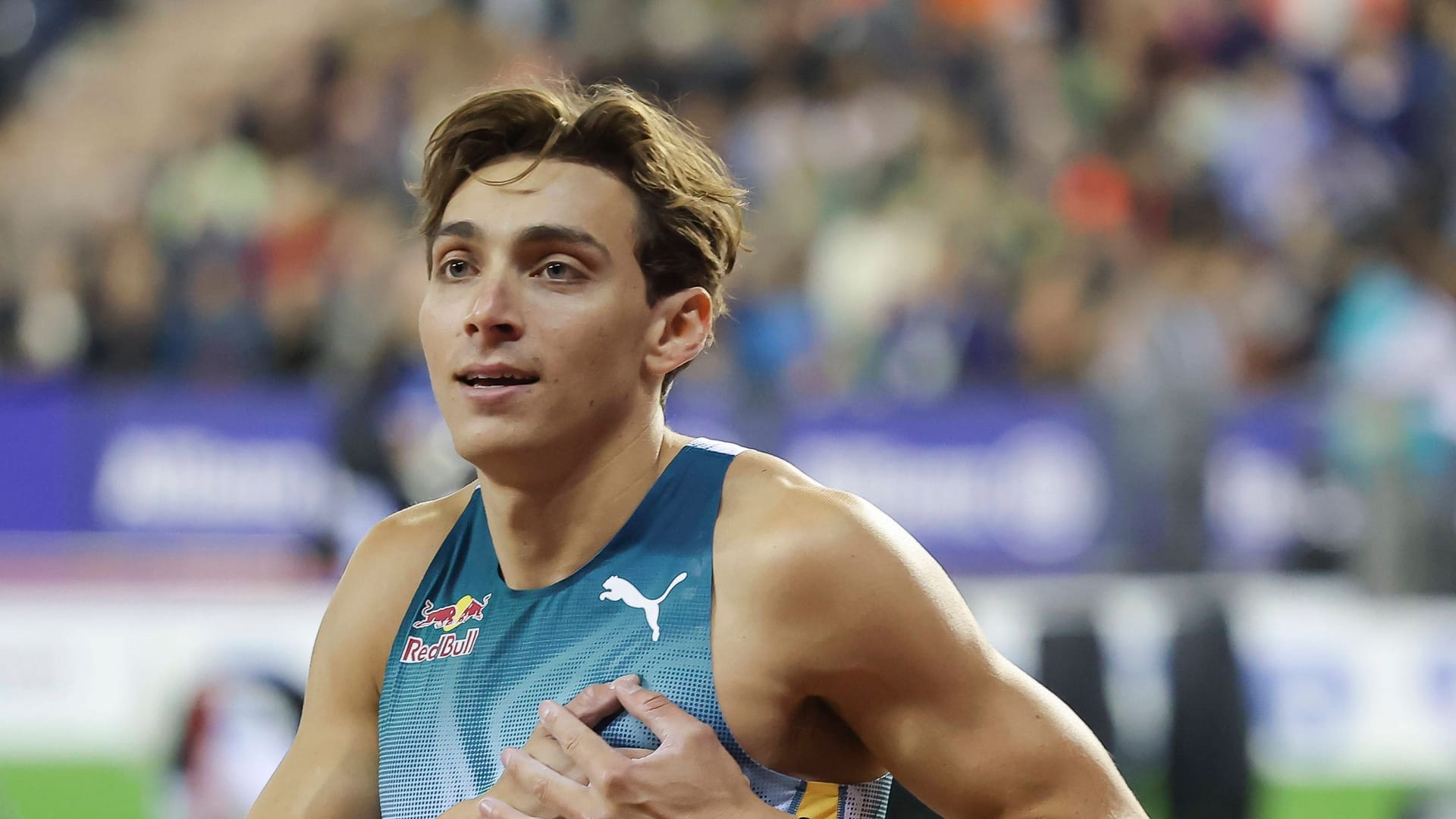 Armand Duplantis: Er hält den Stabhochsprung-Weltrekord über 6,26 Meter.