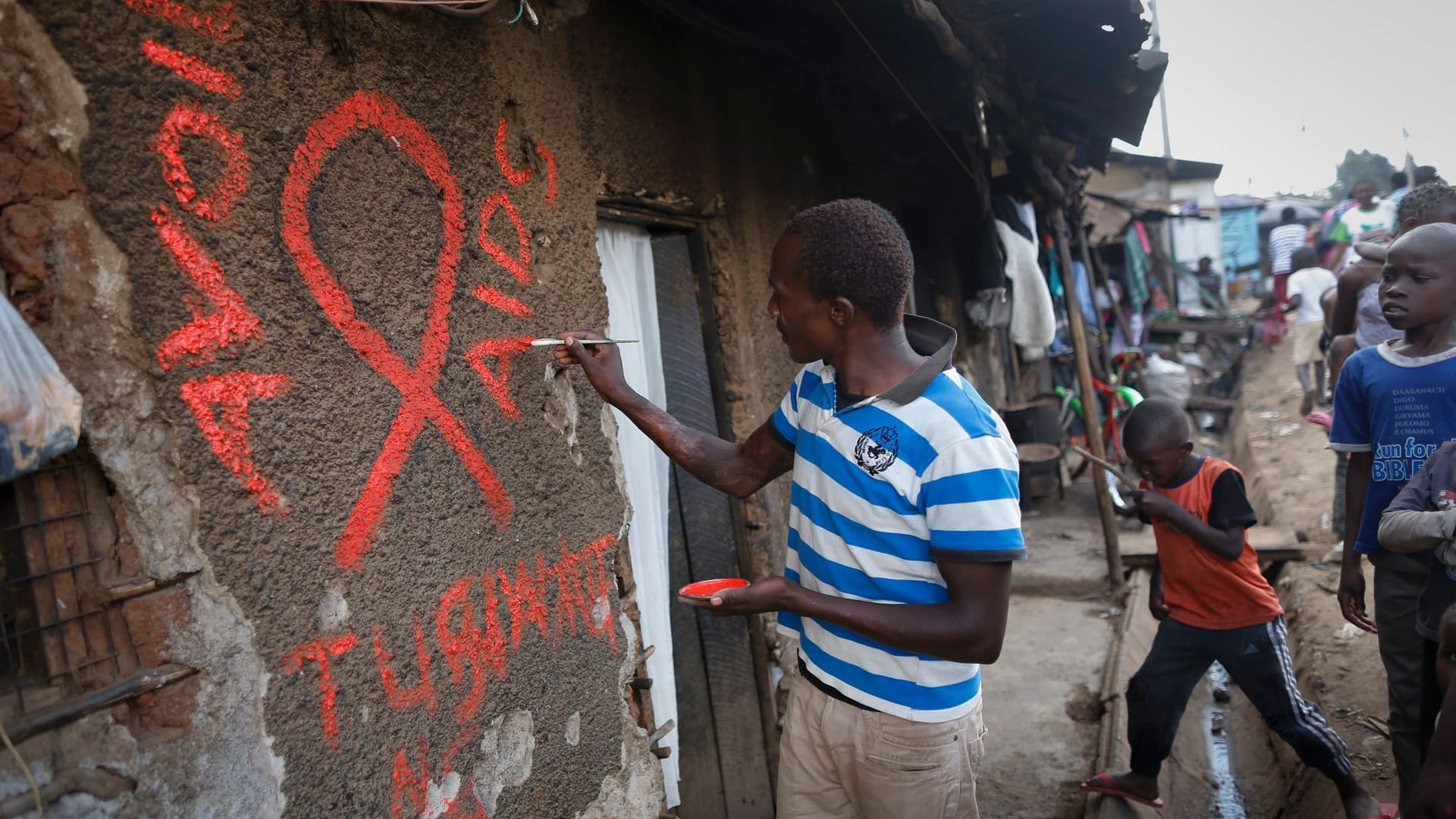 Ein Graffiti ruft zur Vermeidung von Aids auf