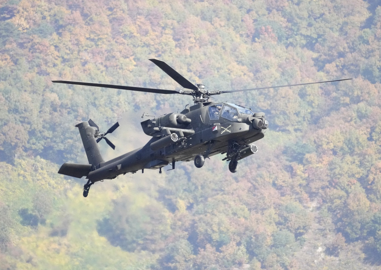 Ein AH-64 Apache-Hubschrauber der US-Armee