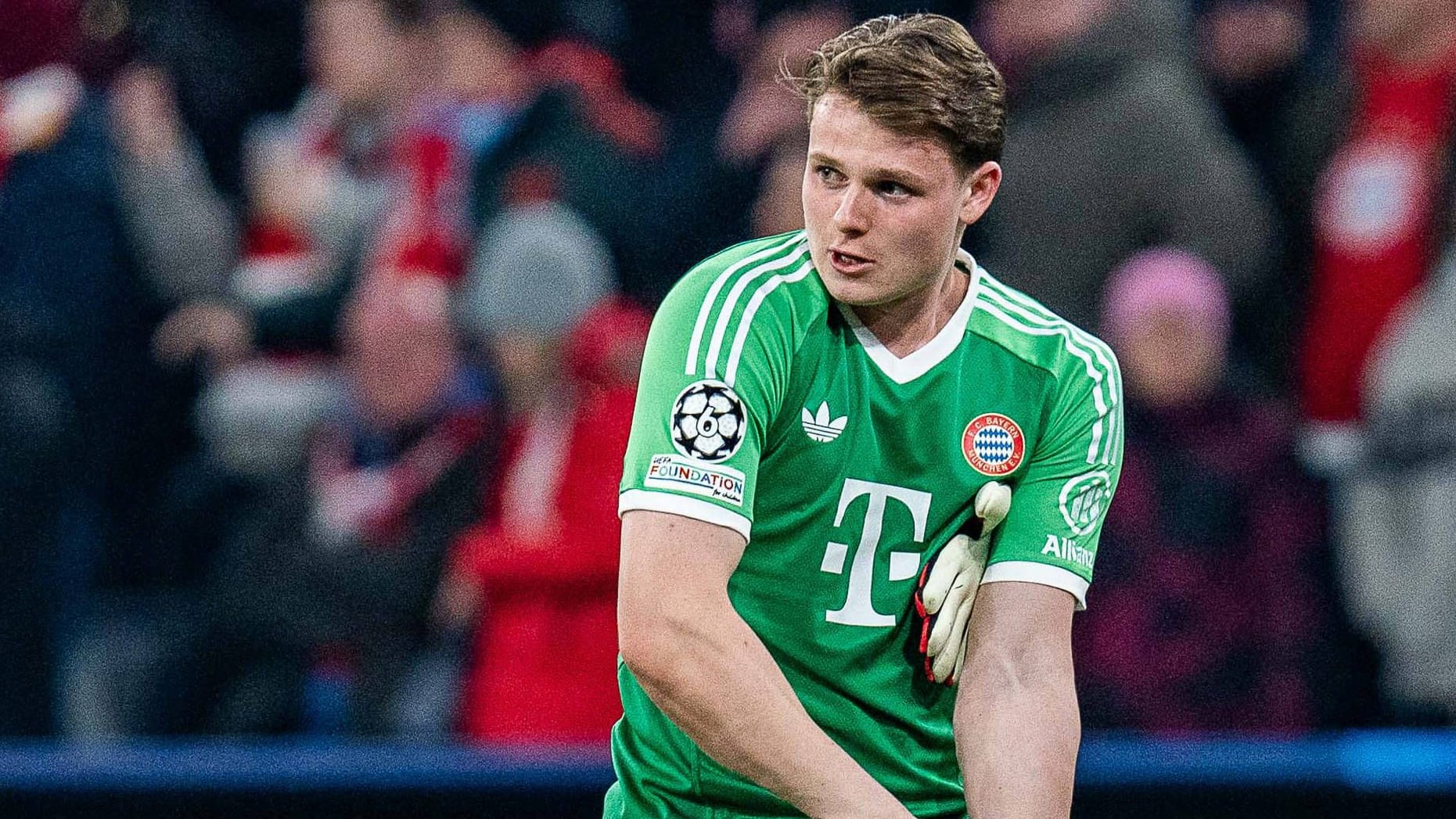 Jonas Urbig: Er feierte in der Champions League sein Debüt für den FC Bayern.