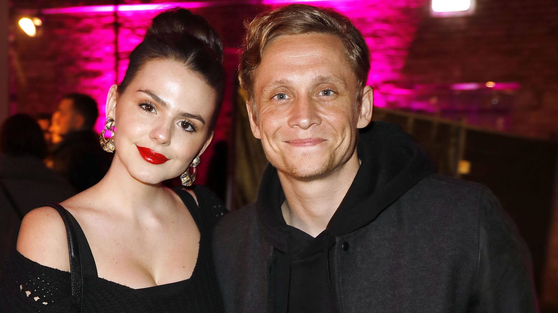 Ruby O. Fee und Matthias Schweighöfer: Das Paar ist seit 2019 zusammen. Ruby O. Fee und Matthias Schweighöfer: Das Paar ist seit 2019 zusammen.