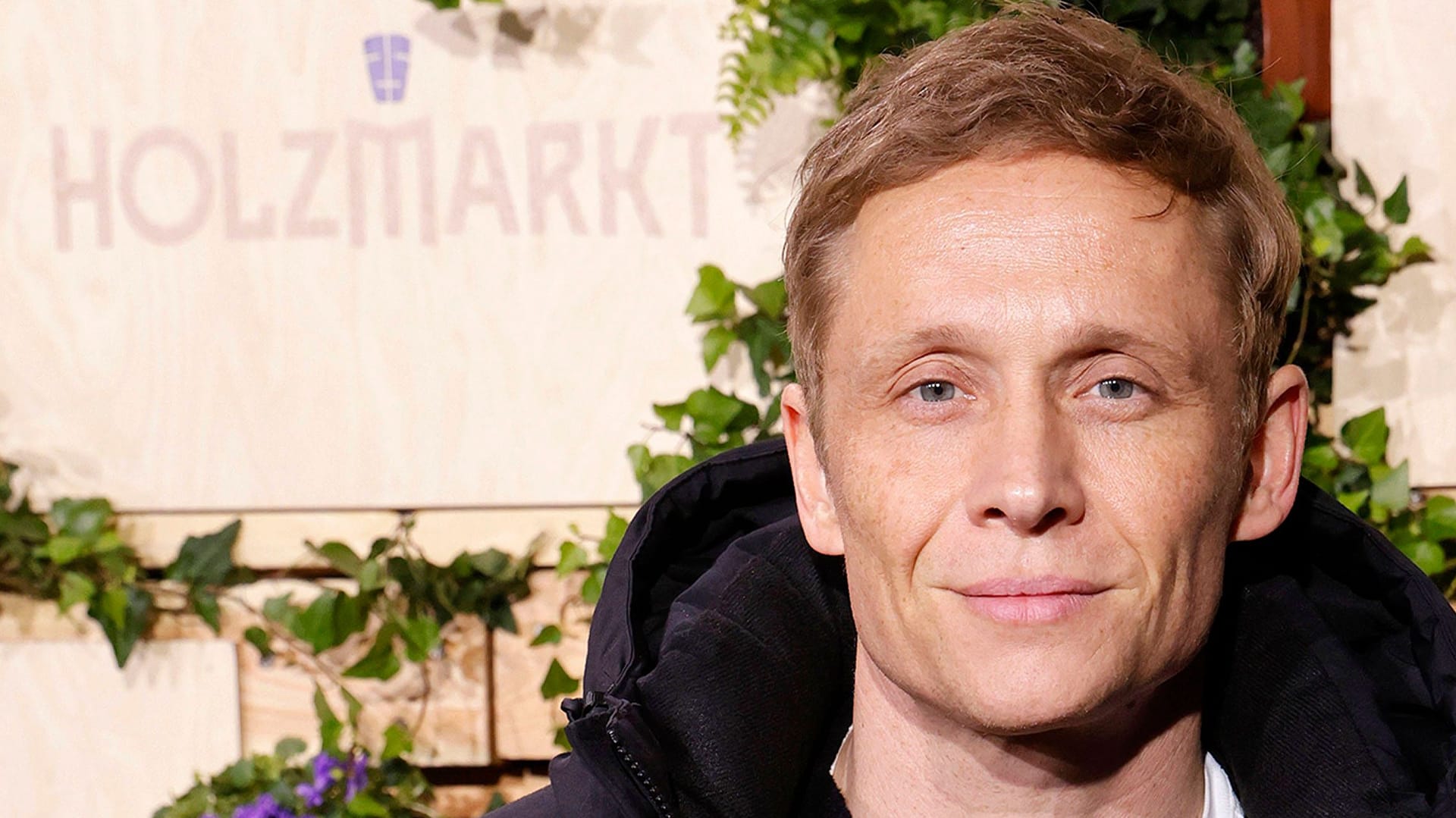 Matthias Schweighoefer: Der Schauspieler hat am 11. März Geburtstag.