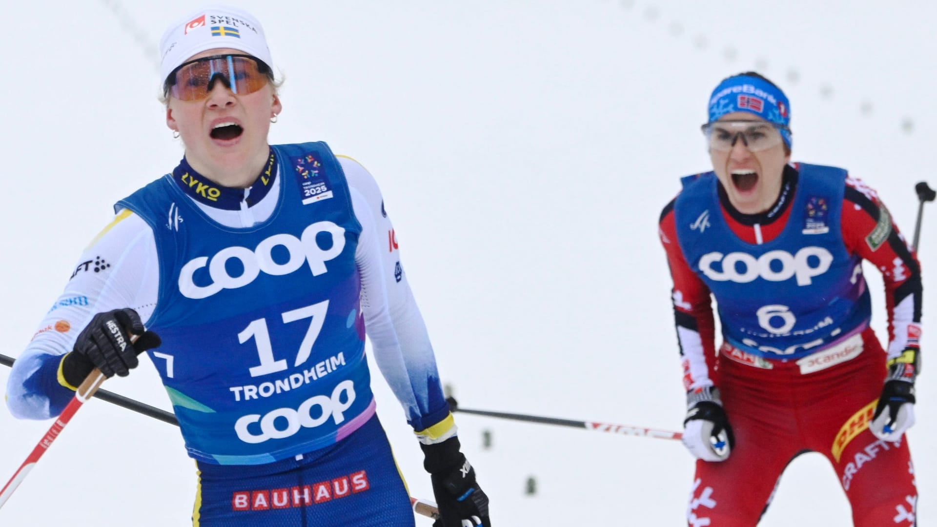 Emotional: Heidi Weng (r.) schreit ihren Ärger über Jonna Sundling heraus.