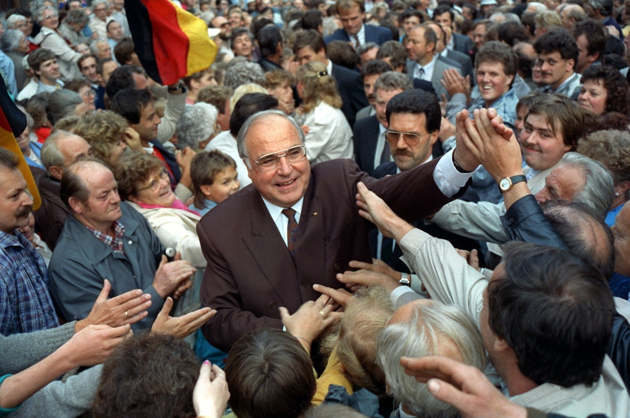 Geld gegen politische Probleme: Für Helmut Kohl waren höhere politische Ziele wichtiger als der schnöde Mammon. 