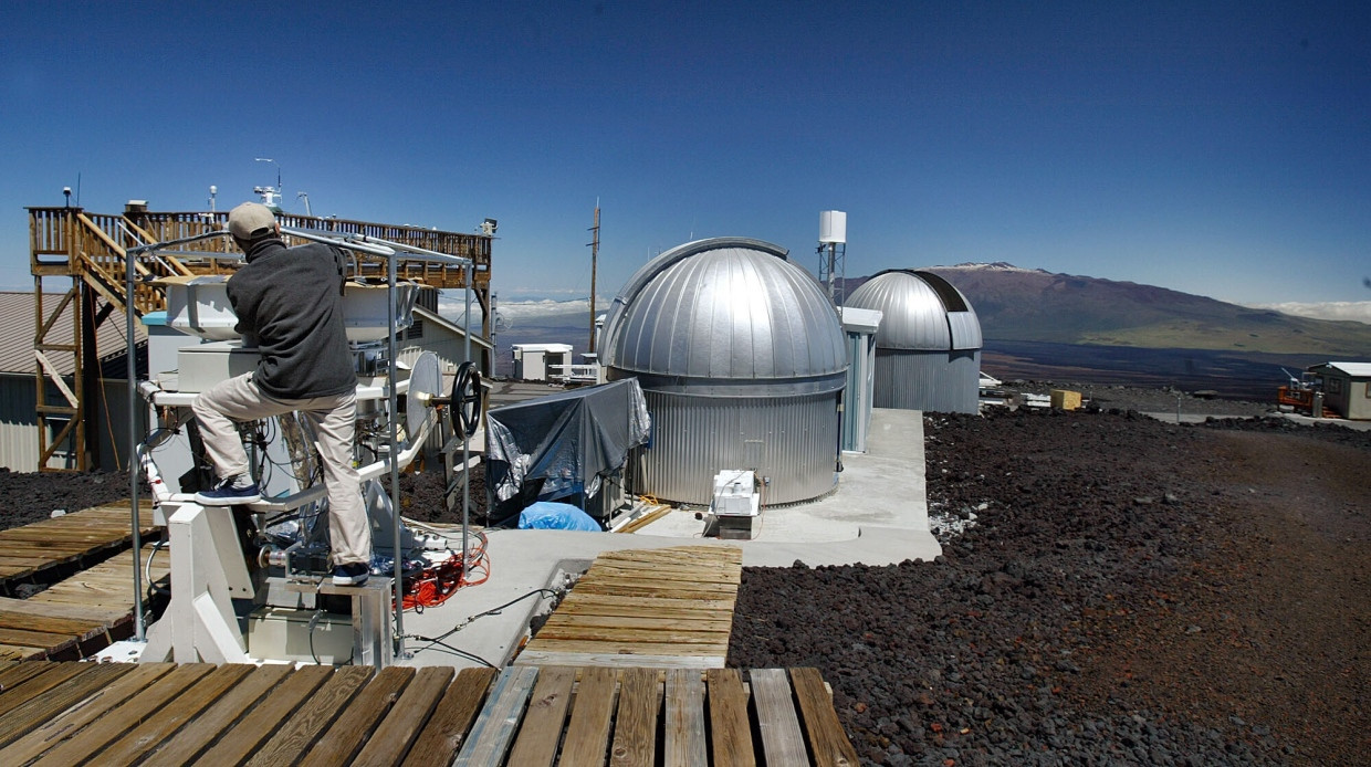 Teile des Observatoriums auf dem Mauna Loa, Hawaii