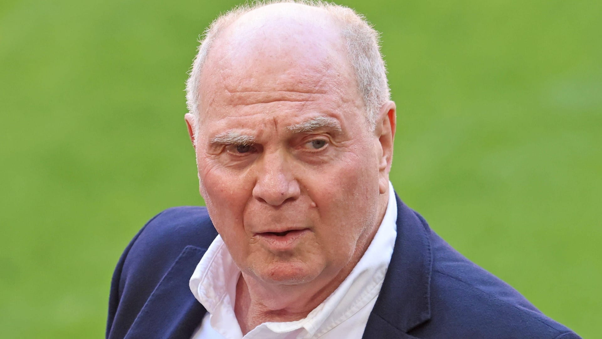 Bayern-Ehrenpräsident Hoeneß: Fehler bei Müller gemacht.
