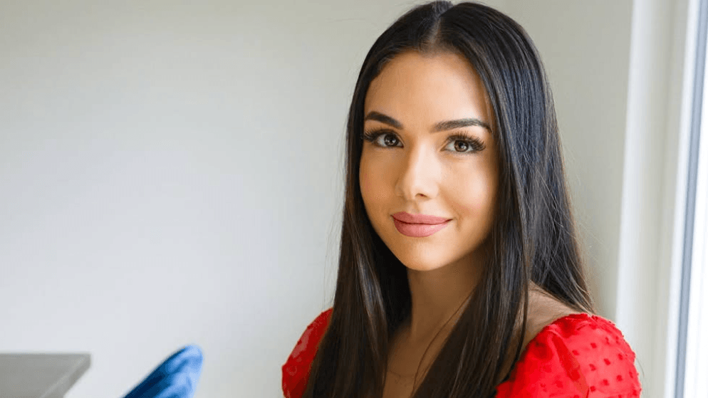 Katharina Eisenblut: Die ehemalige DSDS-Kandidatin ist Mutter geworden. Katharina Eisenblut: Die ehemalige DSDS-Kandidatin ist Mutter geworden.
