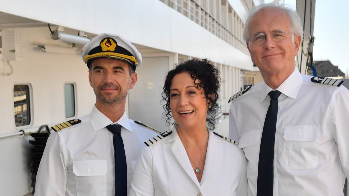 Florian Silbereisen, Barbara Wussow und Harald Schmidt: Die TV-Stars zählen zum Stammcast der ZDF-Reihe "Das Traumschiff". Florian Silbereisen, Barbara Wussow und Harald Schmidt: Die TV-Stars zählen zum Stammcast der ZDF-Reihe "Das Traumschiff".