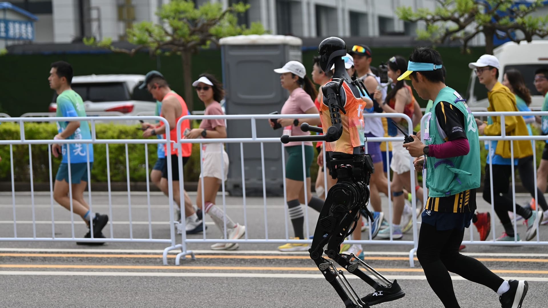 Roboter-Halbmarathon in Peking Roboter-Halbmarathon in Peking