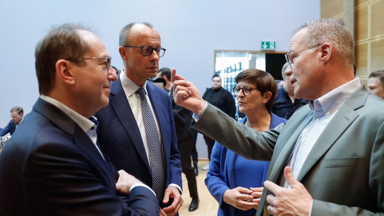 Spitzen unter sich und gegeneinander: Die wahrscheinlichen Koalitionäre Union und SPD finden kaum Frieden.