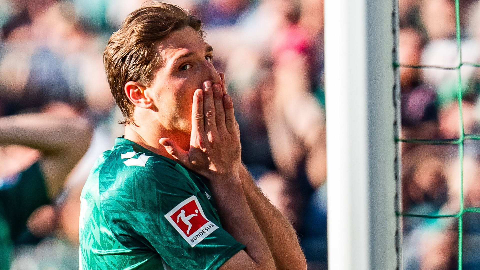 Niklas Stark: Der Bremer Verteidiger hätte mit seinem Team auf Rang sieben springen können. Niklas Stark: Der Bremer Verteidiger hätte mit seinem Team auf Rang sieben springen können.