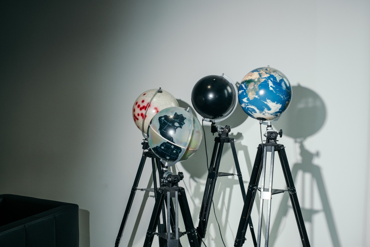 Im Vorraum von Özdemirs Ministerbüro: der Planet Erde