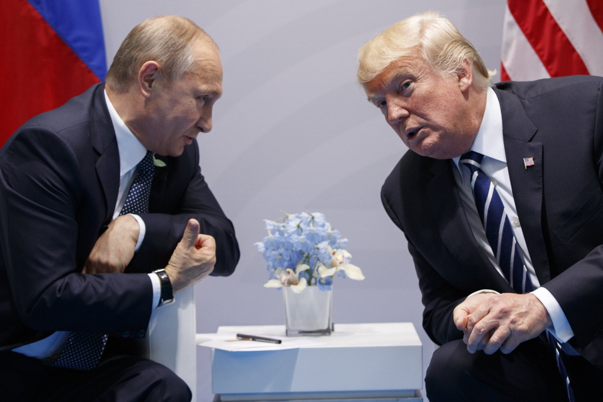 Wladimir Putin und Donald Trump 2017 auf dem G-20-Gipfel in Hamburg