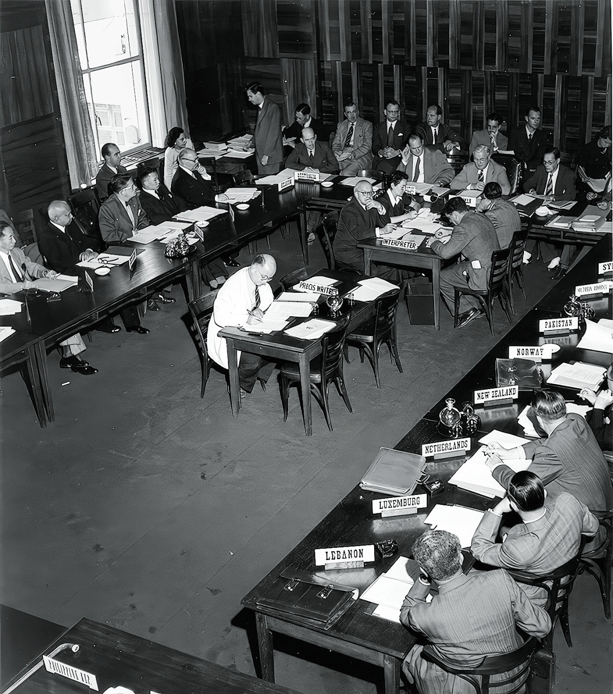 Macht der Kooperation, Demonstration der Macht: 1948 treffen die Gründungsmitglieder des GATT sich zu einer Sitzung.