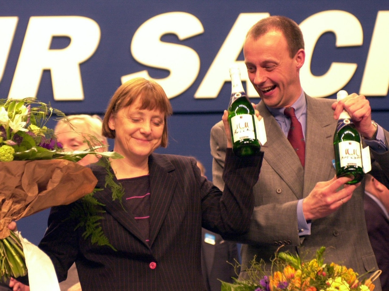 Anfangs nur ein behutsamer Kritiker Merkels: Nach Merkels Whal zur neuen Vorsitzenden der CDU im April 2004 in Essen