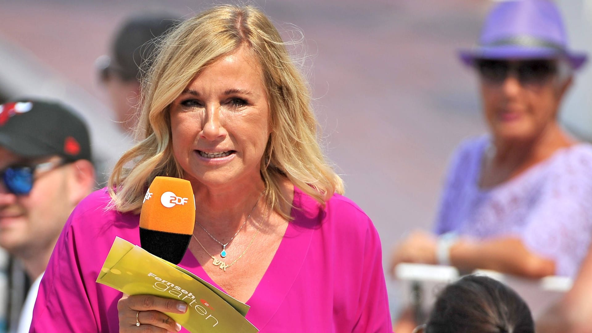 Andrea Kiewel: Sie moderiert mit einer Unterbrechung seit 2000 den "ZDF-Fernsehgarten". Andrea Kiewel: Sie moderiert mit einer Unterbrechung seit 2000 den "ZDF-Fernsehgarten".
