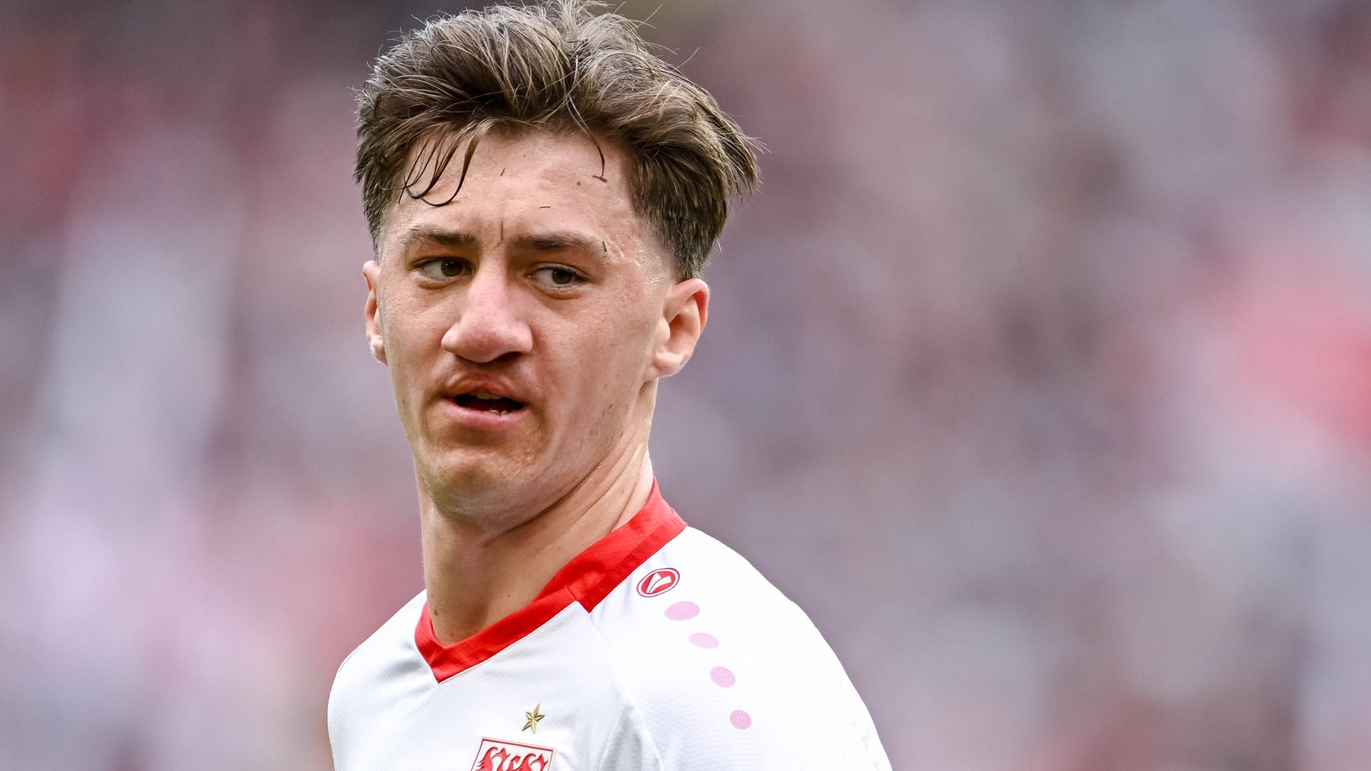 Angelo Stiller: Der 24-Jährige spielt seit 2023 beim VfB Stuttgart. Angelo Stiller: Der 24-Jährige spielt seit 2023 beim VfB Stuttgart.