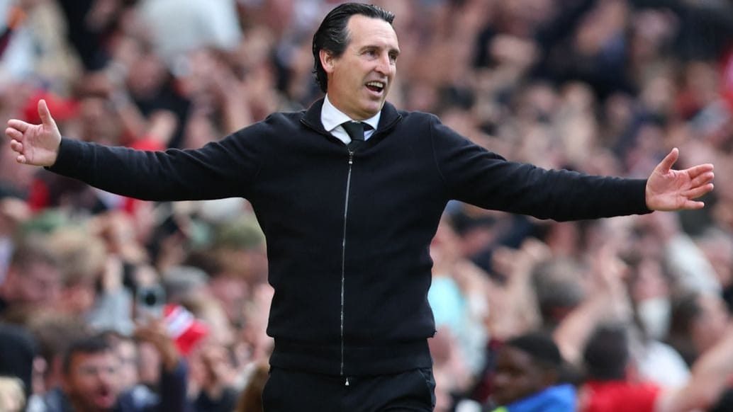 Unai Emery kann es kaum glauben: Das vermeintliche 1:0 seines Teams wurde aberkannt.