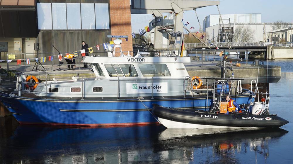 Autonome Schifffahrt: Das Forschungsschiff "Vektor" wurde im Februar getauft. Zuvor war es 25 Jahre lang als Polizeistreife im Einsatz gewesen.