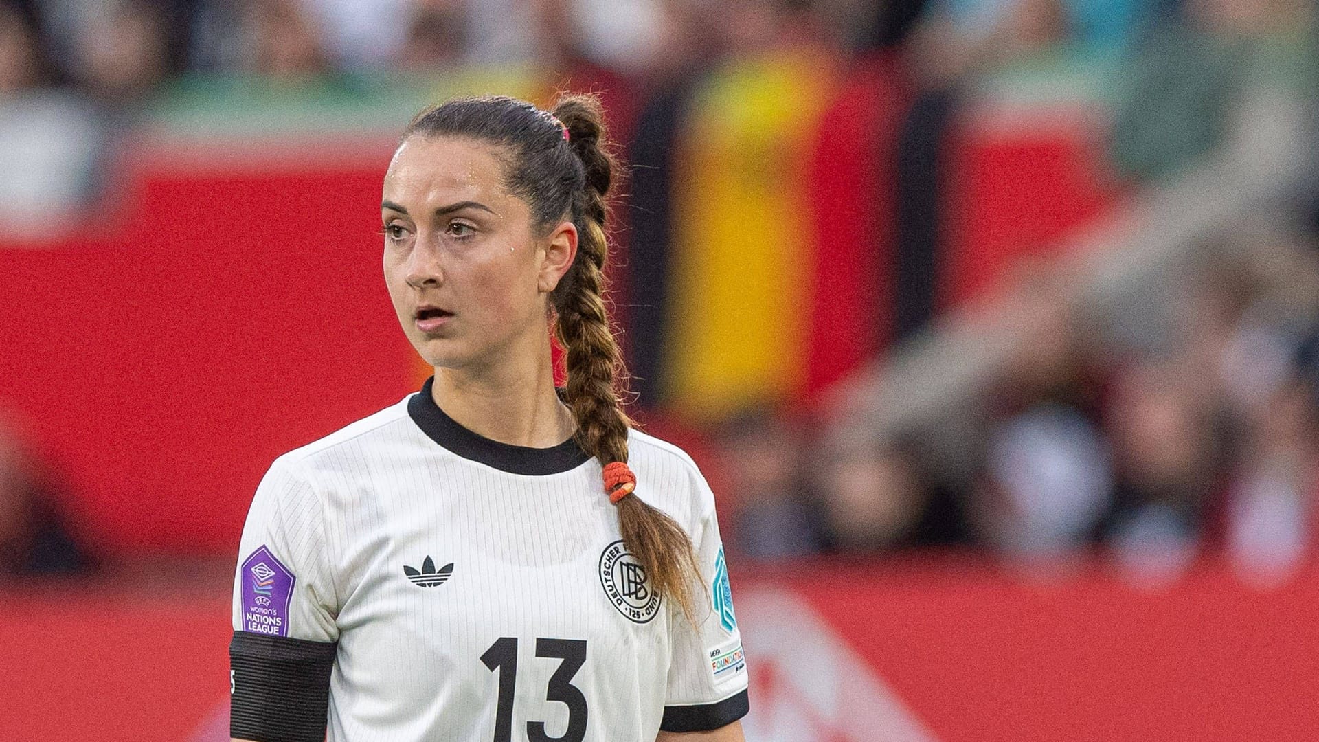 Sara Däbritz: Sie hat in ihrer Karriere unter anderem auch für den SC Freiburg gespielt. Sara Däbritz: Sie hat in ihrer Karriere unter anderem auch für den SC Freiburg gespielt.