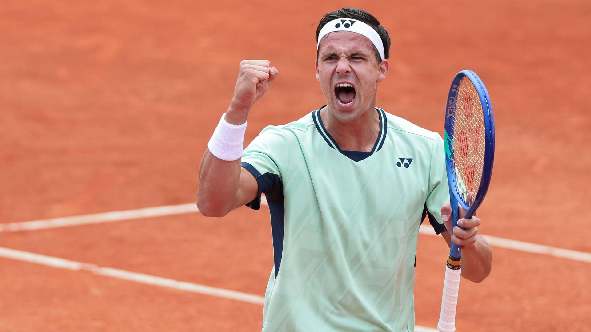Daniel Altmaier: Der deutsche Tennisprofi setzte sich bei den French Open überraschend gegen Taylor Fritz durch. Daniel Altmaier: Der deutsche Tennisprofi setzte sich bei den French Open überraschend gegen Taylor Fritz durch.