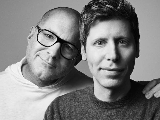 Das neue Power-Couple des Silicon Valley: Sam Altmans Open AI und der legendäre Apple-Designer Jony Ive (links) spannen für ein neues KI-Gerät zusammen.