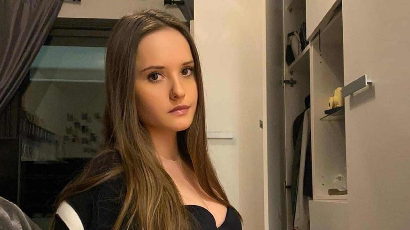 Davina Geiss: Die 21-Jährige plant für ihre Zukunft Schönheitsoperationen ein. Davina Geiss: Die 21-Jährige plant für ihre Zukunft Schönheitsoperationen ein.